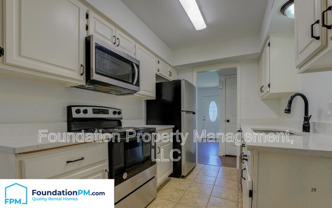 Foto del edificio - 3814 Selden Cove