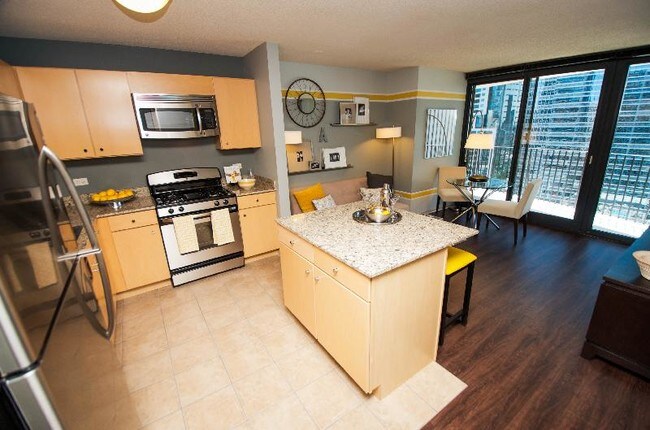 Building Photo - 235 N Columbus Dr