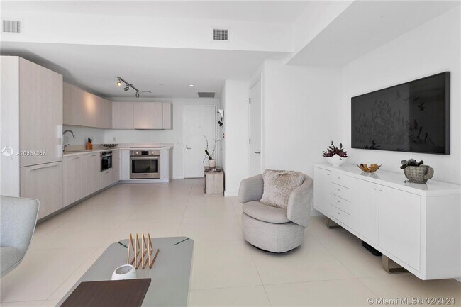 Building Photo - 501 NE 31st St 3009 Miami Fl 33137