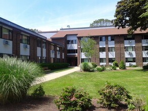 Building Photo - 300 Brandegee Ave