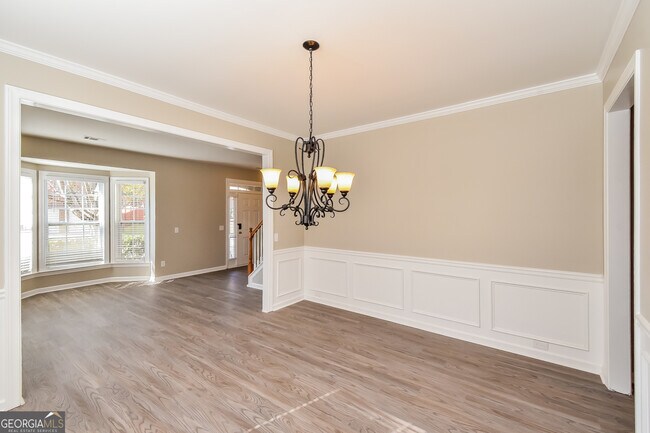 Building Photo - 5216 Lakerock Dr SW
