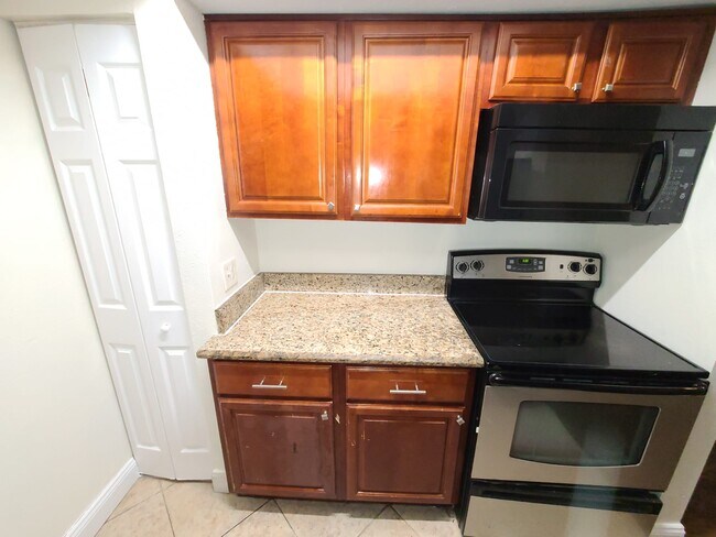 Foto del edificio - 7640 Forest City Rd