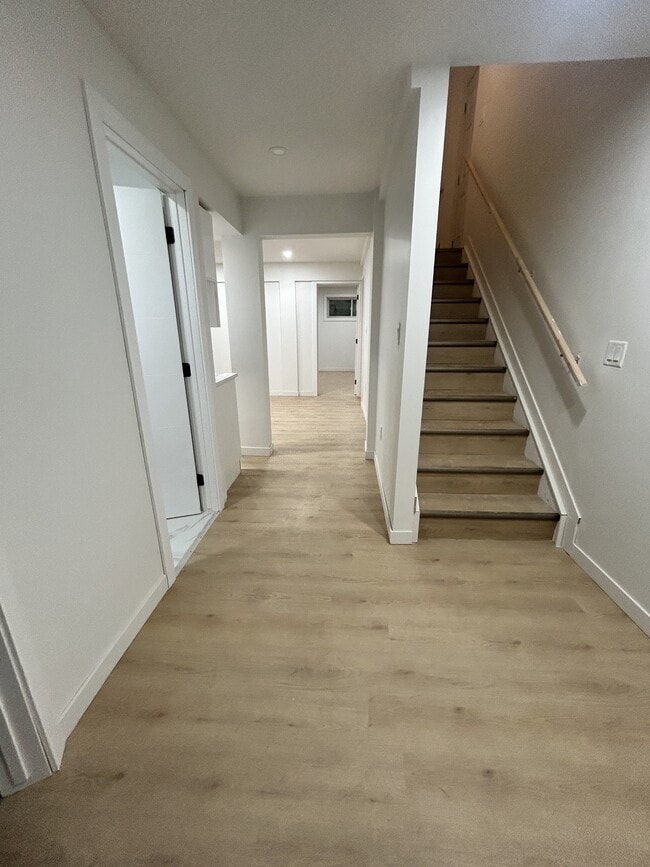 Photo du bâtiment - 2360-2159 159 St SW