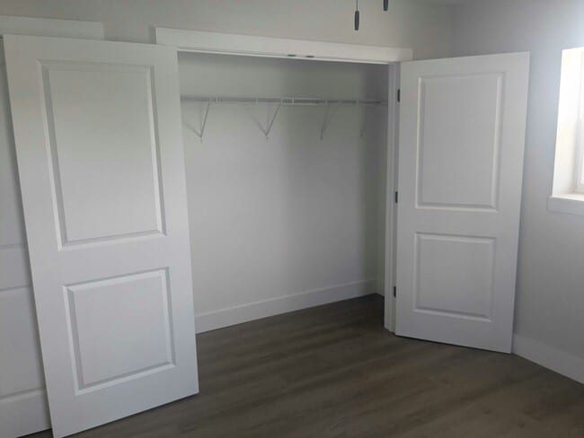 Building Photo - 4471 E Andrew Johnson Hwy