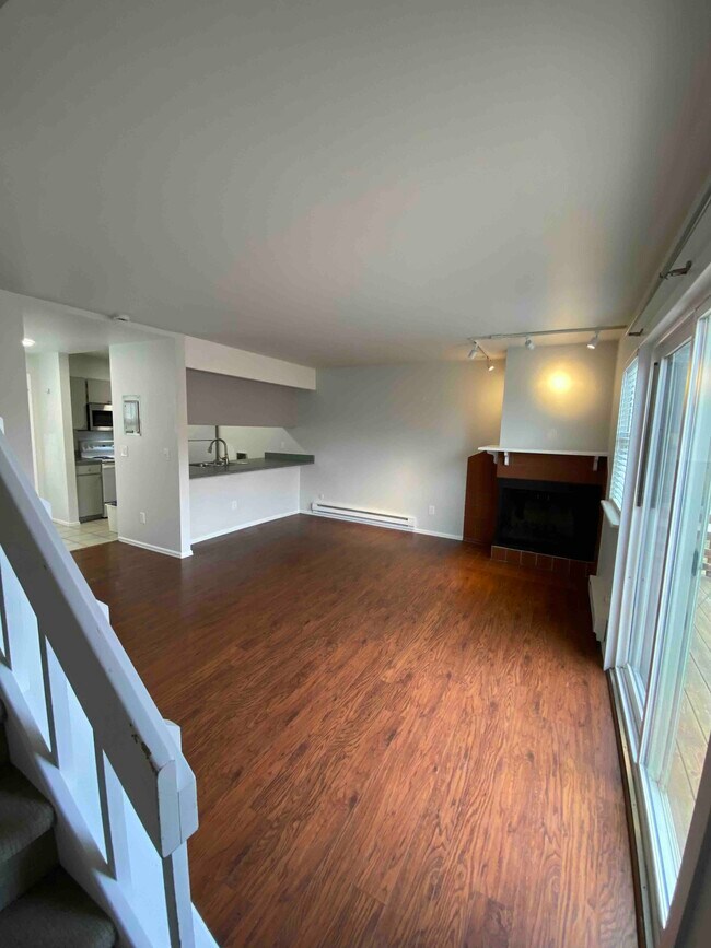 Foto del edificio - 2024 Goss St