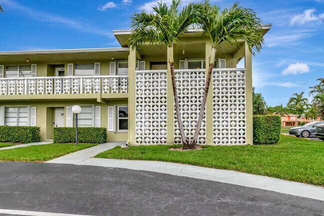 Foto del edificio - 1140 Mahogany Way