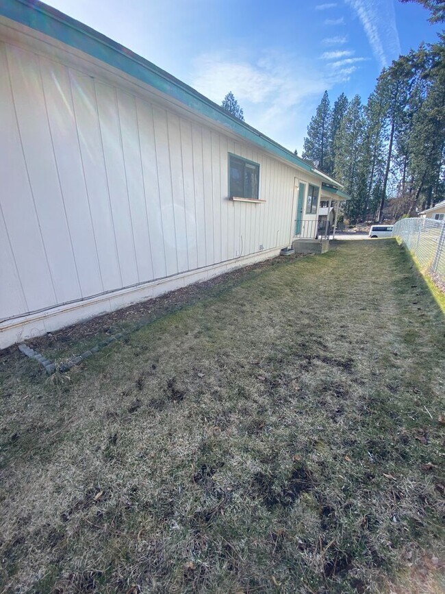 Foto del edificio - 2112-2112 N 13th St