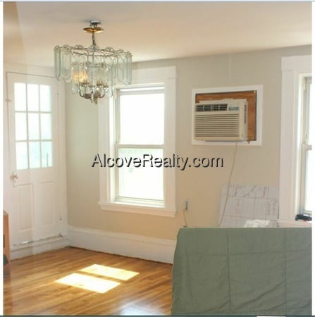 Photo - 276 Main St (Medford, MA)