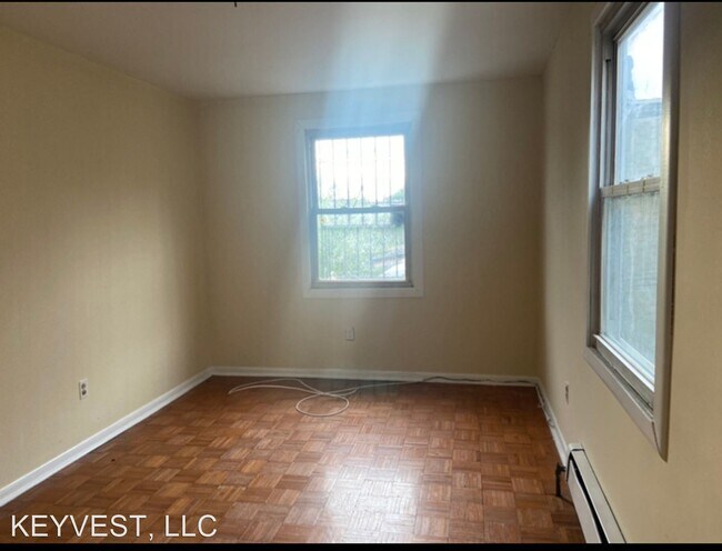 Foto del edificio - 2 br, 1.5 bath House - 548 South 4th St