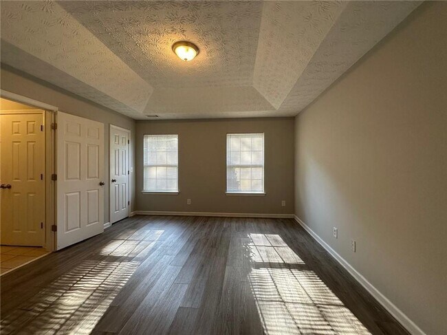 Foto del edificio - 3976 Hidden Hollow Dr