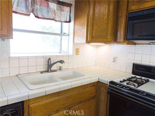 Foto del edificio - 5802 N Vista St