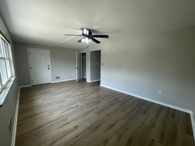 Foto del edificio - 112 Woodlawn Ave