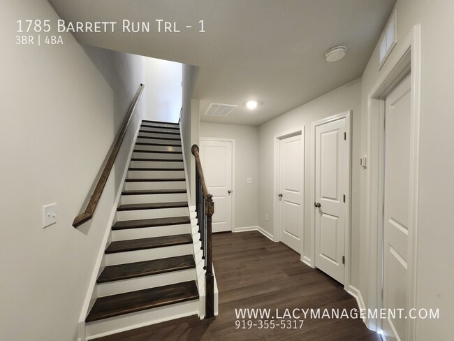 Foto del edificio - 1785 Barrett Run Trl