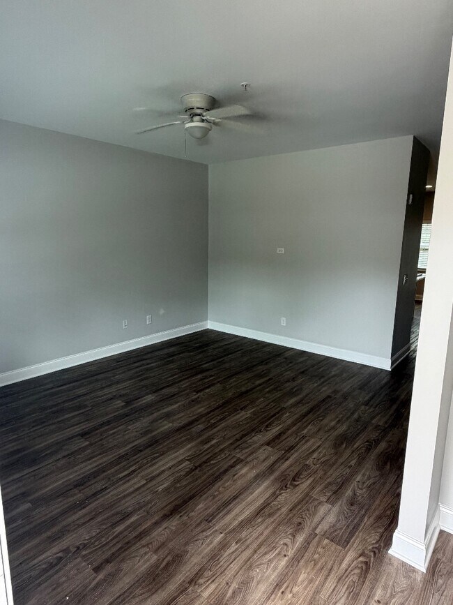 Foto del edificio - 247 Judith Dr