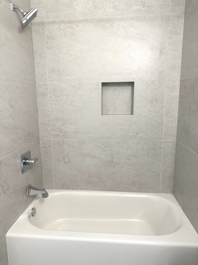 Foto del edificio - 5146 Ranstead St