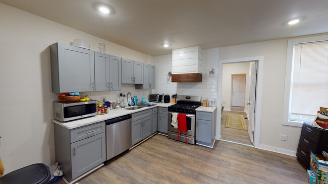 Kitchen - 1206 S Markoe St