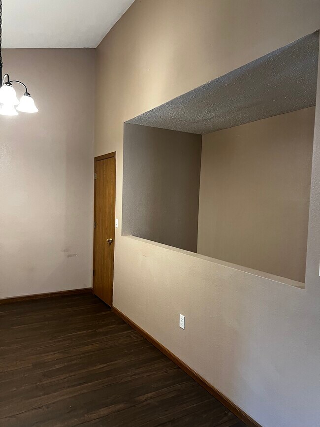 Foto del edificio - 875 Lester Ave