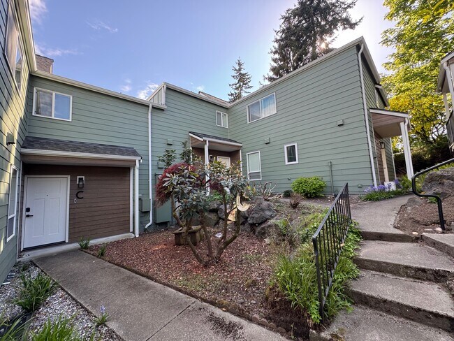 Foto del edificio - 8430 26th Ave SW