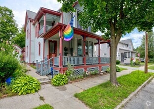 Building Photo - 9 Green Ridge Pl