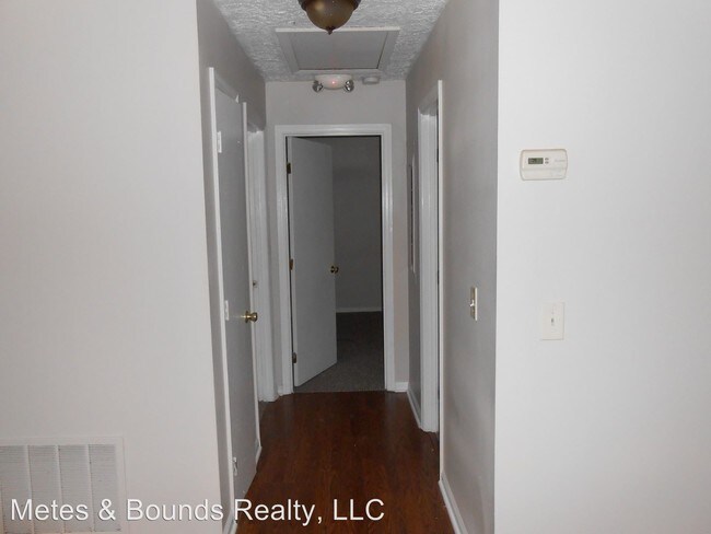 Foto del edificio - 3 br, 2 bath House - 119 Neal Avenue