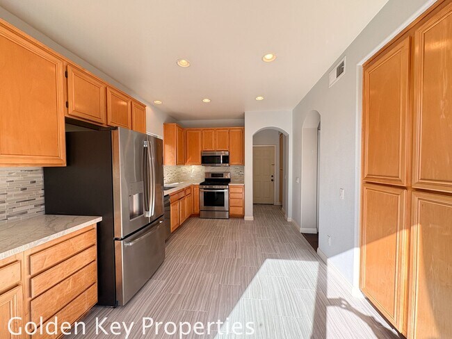 Foto del edificio - Welcome to this stunning home located in the desirable Rancho Carrillo neighborhood of Carlsbad!