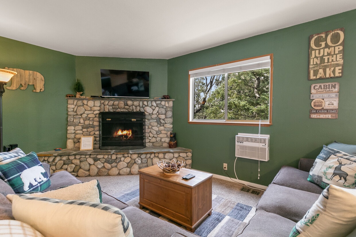 Primary Photo - 26412 Lake Forest Dr