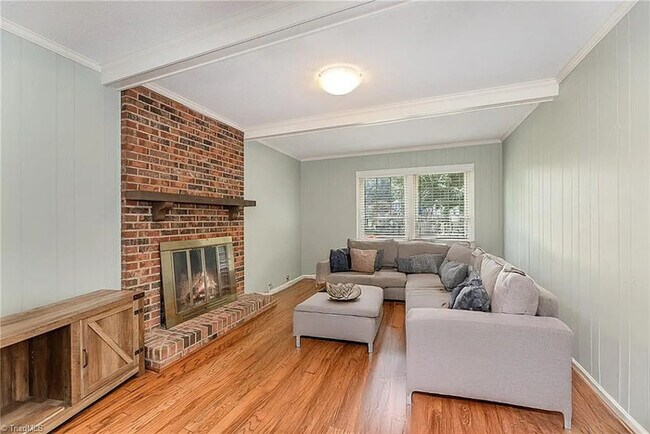 Foto del edificio - Earn Wealth While Leasing - Like a Homeown...