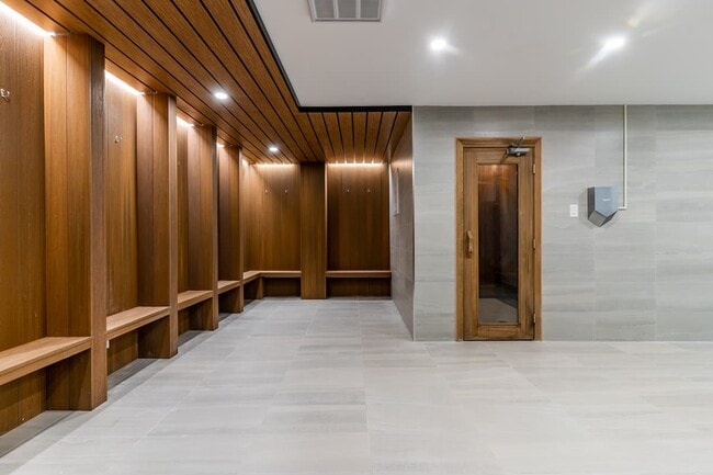 Building Photo - Huntley Apartments