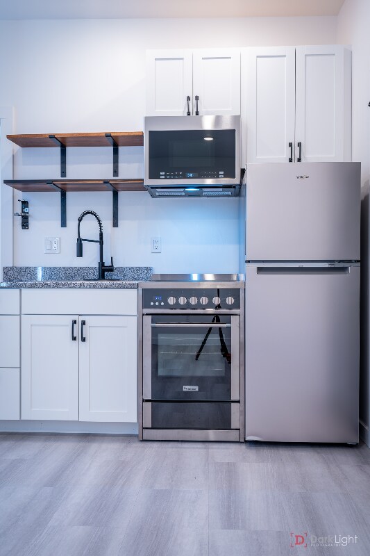 Foto del edificio - 130 N F St