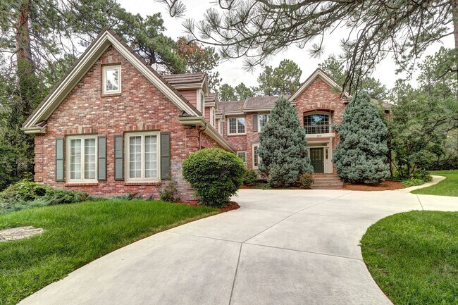 Building Photo - Castle Pines Village Custom Home for lease.