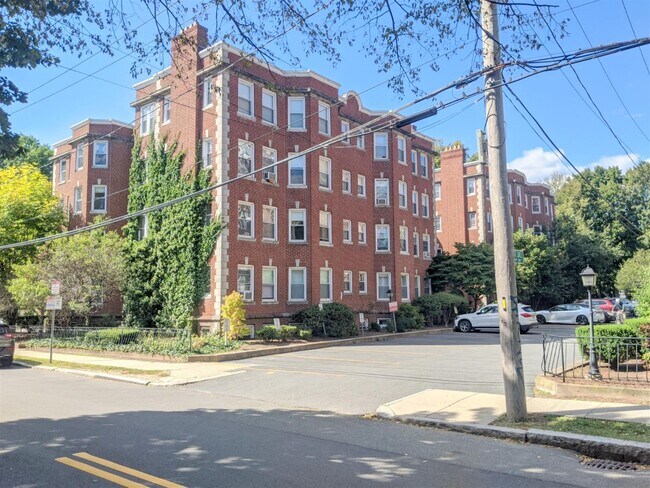 Foto del edificio - 4 Craigie Cir