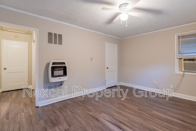 Foto del edificio - 3328 Douglass Ave