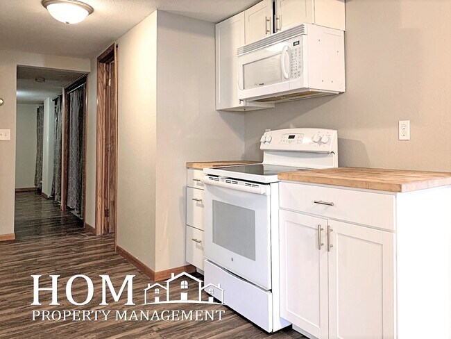 Foto del edificio - 306 James Ave