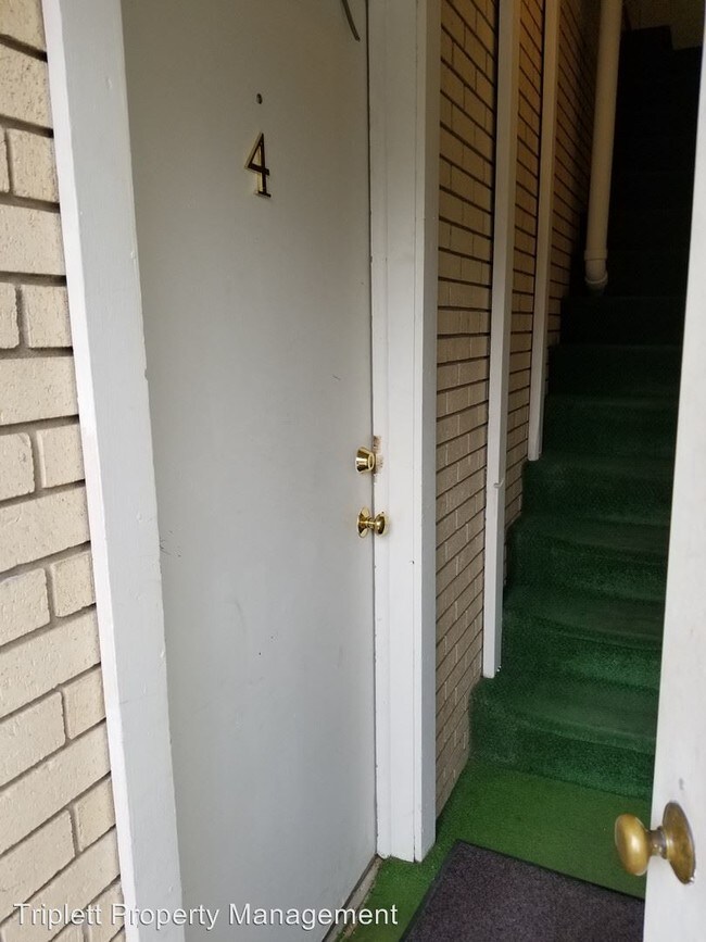 Foto del edificio - 1 br, 1 bath House - 210 North Main #4