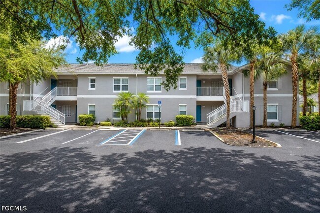 Foto del edificio - 12181 Summergate Cir