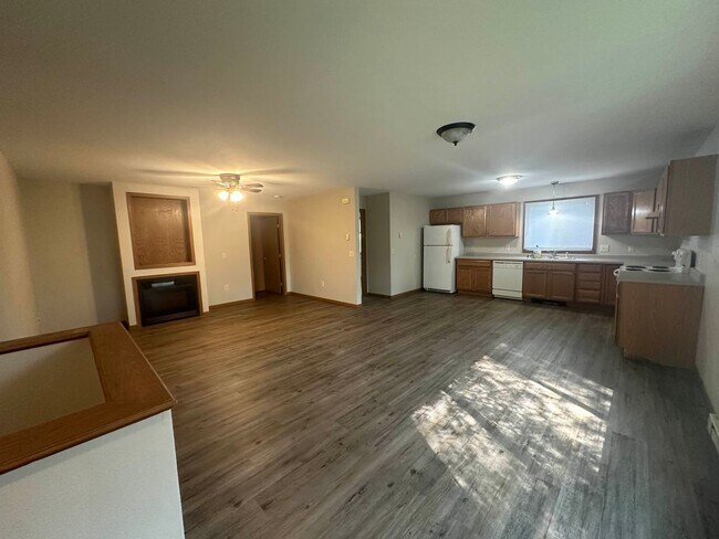 Foto del edificio - 3304-3306 Fenwick Avenue