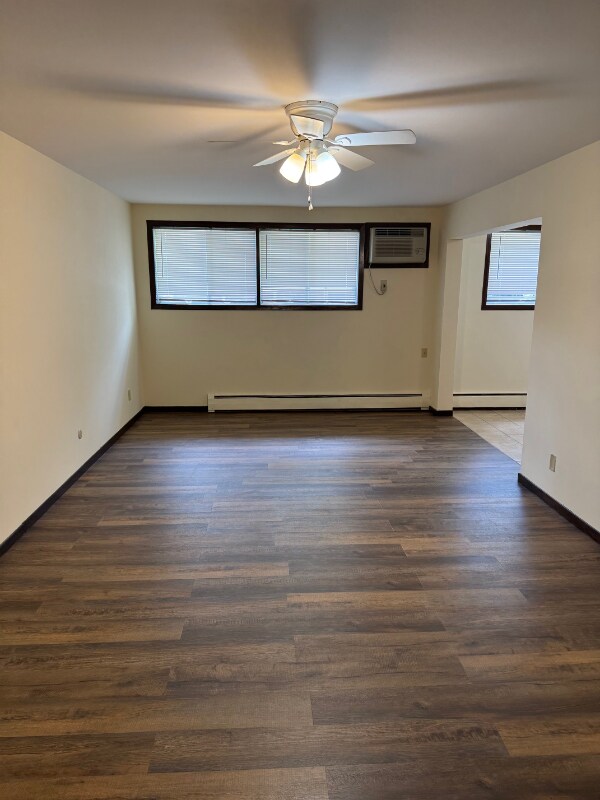 Foto principal - 995 St Albans St N