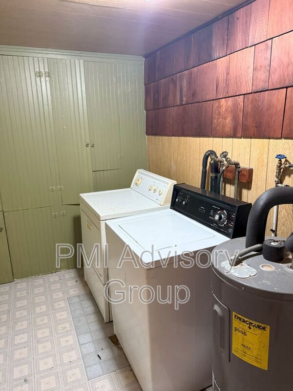 Building Photo - 1018 SW 22nd St