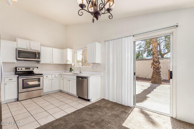 Foto del edificio - 5960 S Brittany Ln