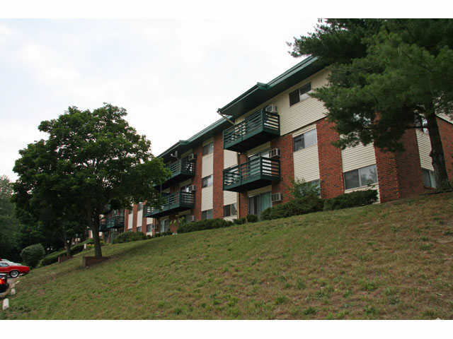 Complejo - Westchester Woods Apartments