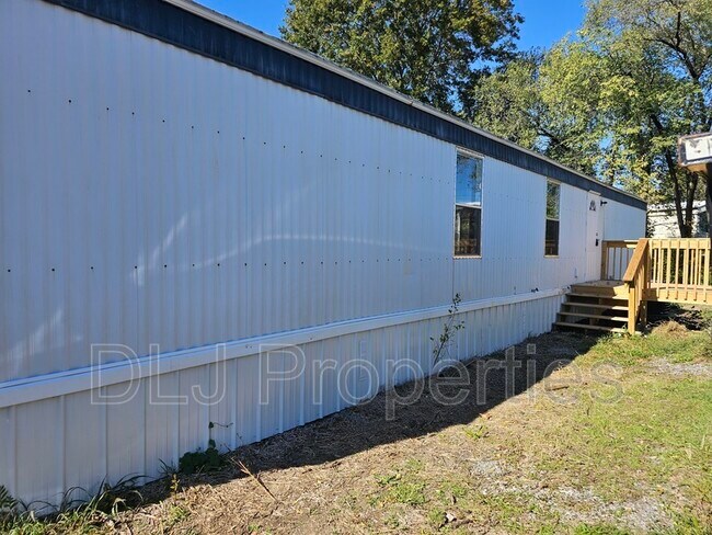 Foto del edificio - 924 Eslinger Ct