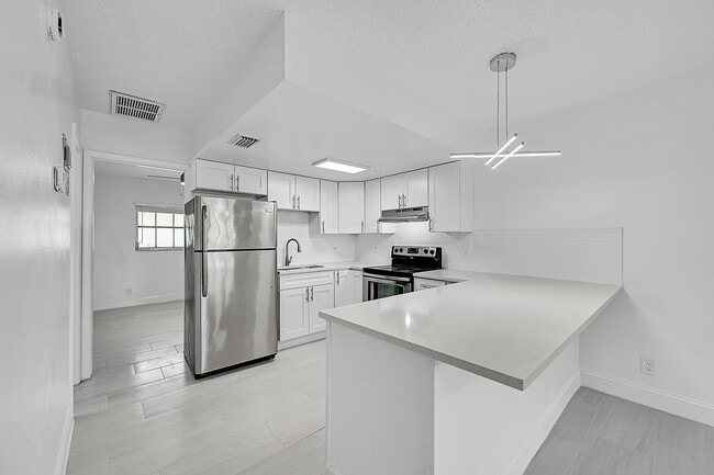 Building Photo - Centro Apartments...