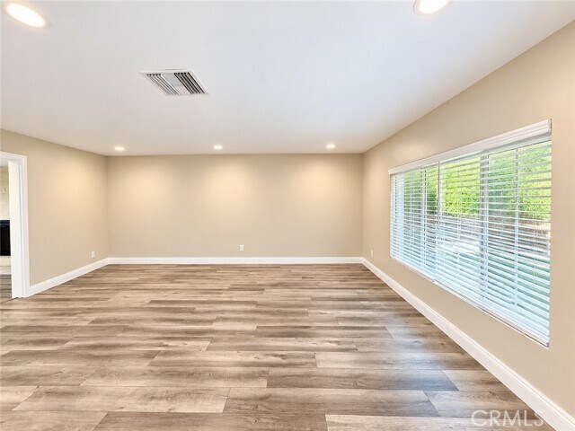Building Photo - 17055 Rayen St
