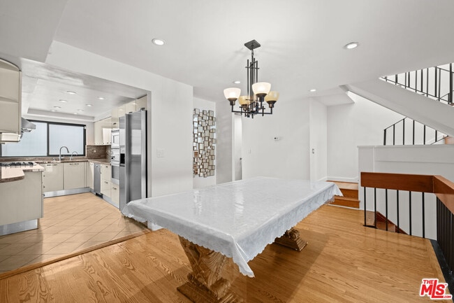 Building Photo - 357 S El Camino Dr