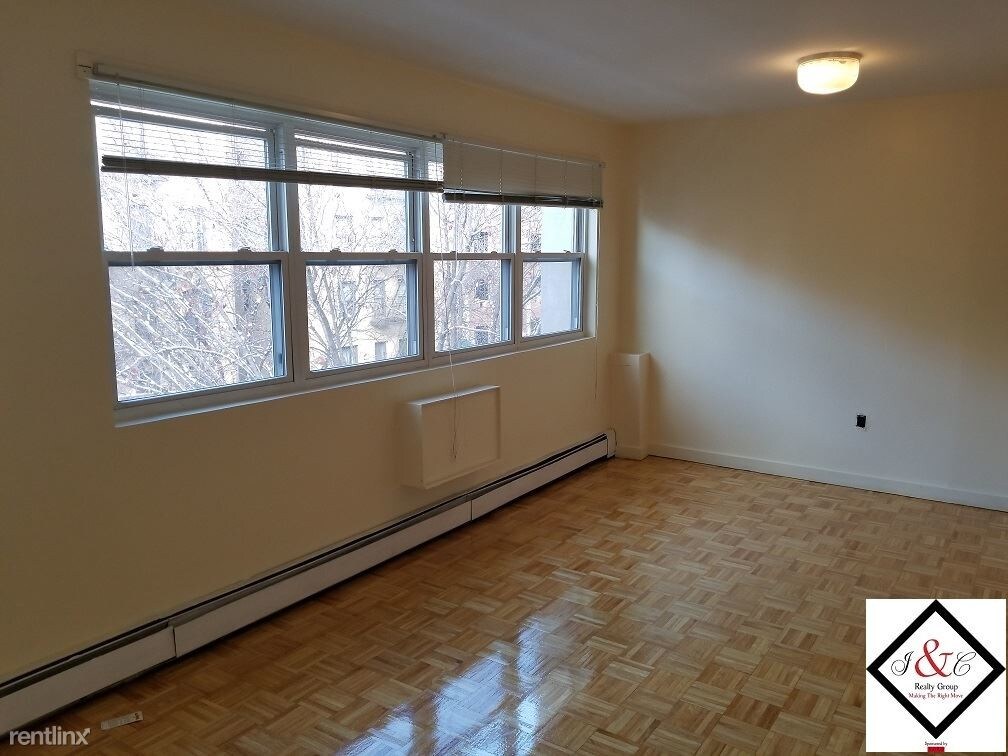 Foto principal - 1166 Sherman Ave