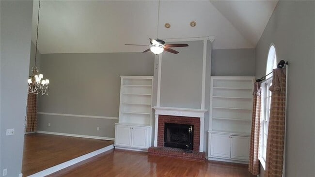 Building Photo - 3885 Waterford Dr