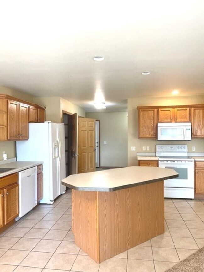 Foto del edificio - 3566-3572 East Meadows Place