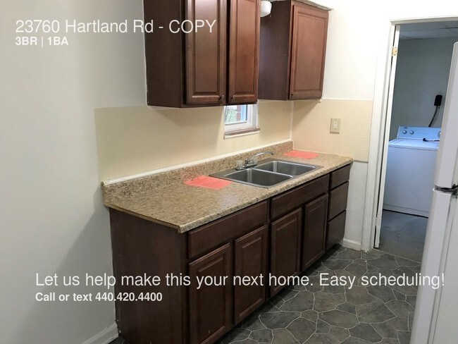 Building Photo - 23760 Hartland Dr