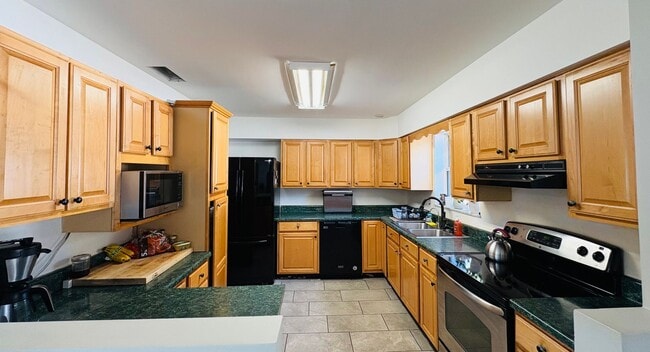 Foto del edificio - 2/2 POOL HOME IN PSL