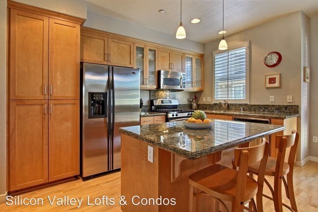 Building Photo - 2 br, 2.5 bath House - 579 Mariani Lane